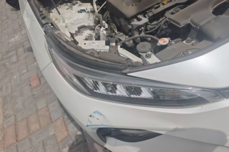 Used Toyota Wildlander 2020 2.0L CVT Two-Wheel Drive Luxury Edition Right Front Headlight