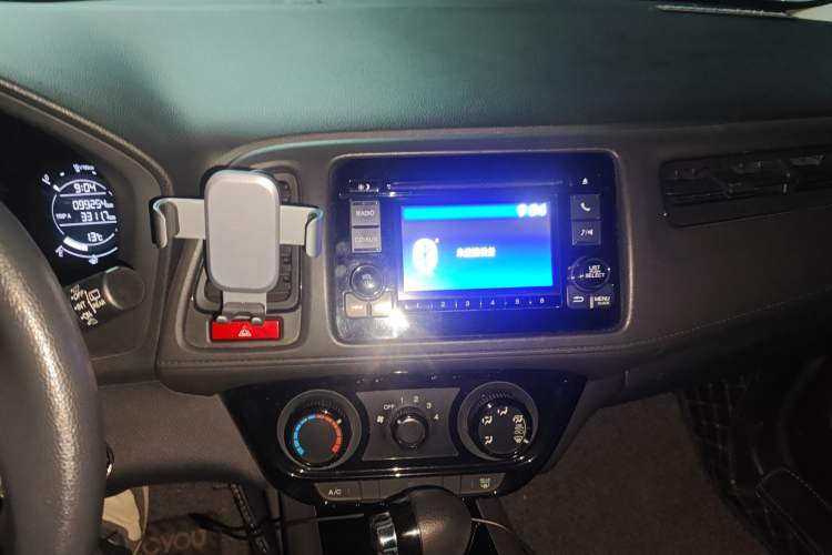 Used Honda Vezel 2015 1.5L CVT two-wheel drive Comfort trim
