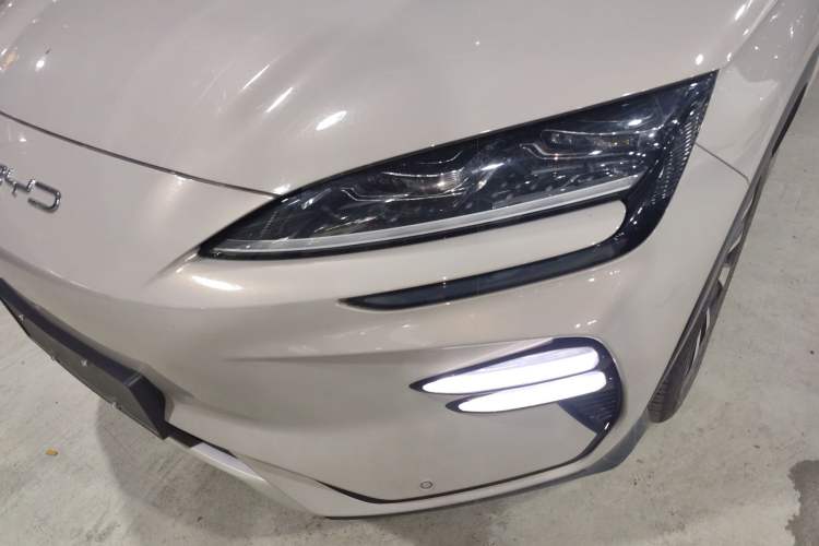 Used BYD Song PLUS New Energy 2023 Champion Edition EV 520KM Flagship Model