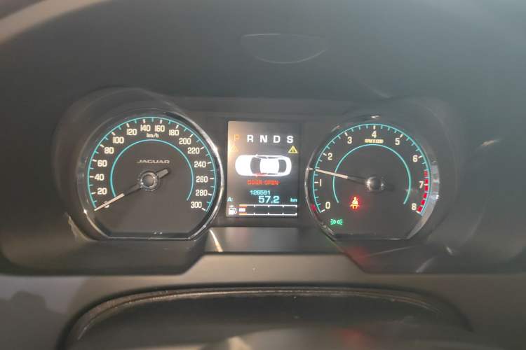 Used Jaguar XF 2015 XF 2.0T Luxury Edition
