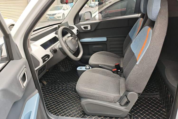 Used Geely Galaxy Panda 2025 210 km – Yuanqi Bear
