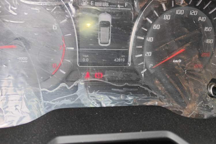 Used GAC Trumpchi GS4 2017 235T Manual Two-Wheel Drive Luxury Edition Odometer Close Up