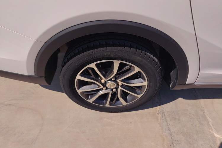 Used Baojun 730 2019 1.5L Manual Fashion Model 7-seater China VI