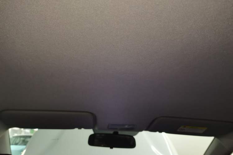 Used Hyundai Verna (older generation) 2020 1.4L Manual GL Refreshed Edition Headliner