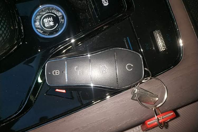 Used BYD Han 2025 DM-i Intelligent Driving Edition 125KM LiDAR Flagship Model