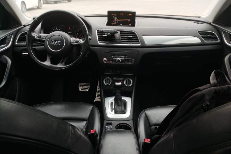 Used Audi Q3 2015 35 TFSI Comfort Model