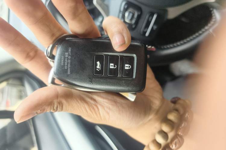 Used Lexus NX 2018 200 All-Wheel Drive FENGSHANG Version China VI Standard Vehicle Key