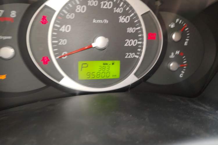 Used Hyundai Tucson 2009 2.0L Automatic Two-Wheel Drive with Sunroof
