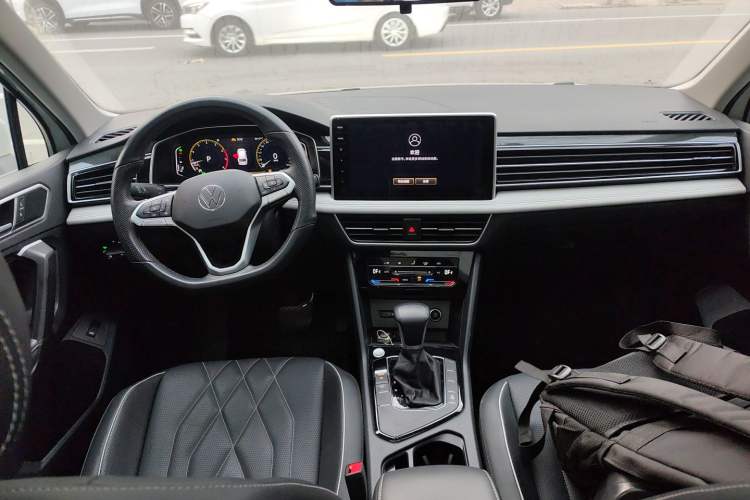 Used Volkswagen Tiguan L 2024 300TSI Automatic Two-Wheel Drive Smart Edition