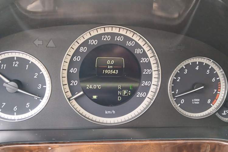 Used Mercedes-Benz E-Class 2013 E 260 L CGI Elegant Model
