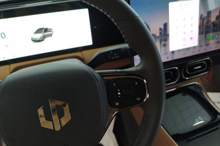 Used Leapmotor C01 2024 Range-Extended 316 Deluxe Edition
