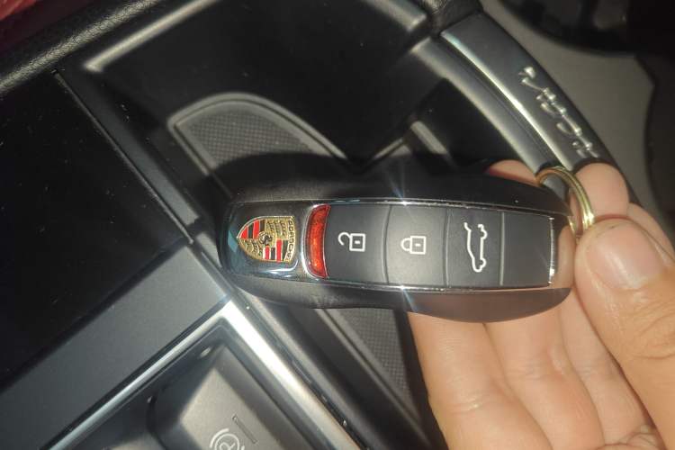 Used Porsche Macan 2024 Macan 2.0T