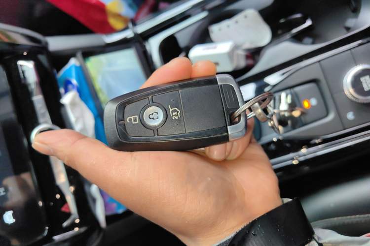 Used Ford Explorer 2020 EcoBoost 285 4x4 Trend Edition 7-Seater Vehicle Key