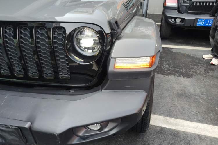 Used Jeep Gladiator 2022 3.6L Pioneer Edition