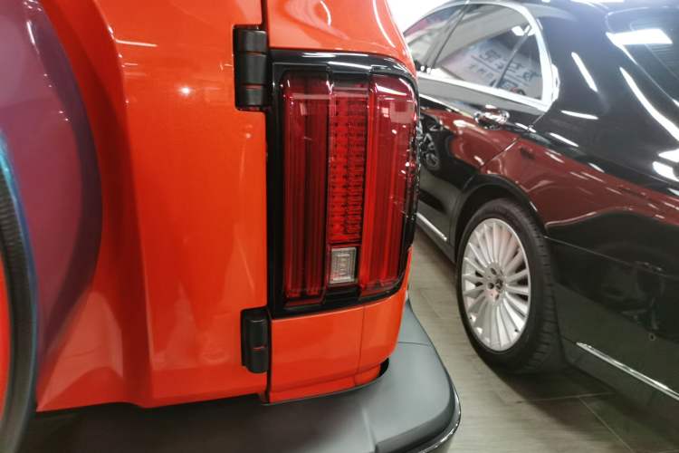 Used Tank 300 2021 City Edition 2.0T—Truly Stylish Right Rear Taillight