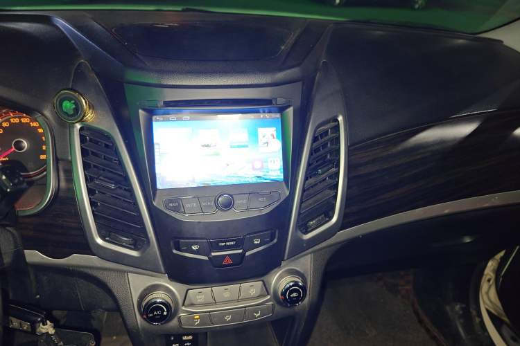 Used SsangYong Korando 2013 2.0L Gasoline Two-Wheel Drive Automatic Elite Edition
