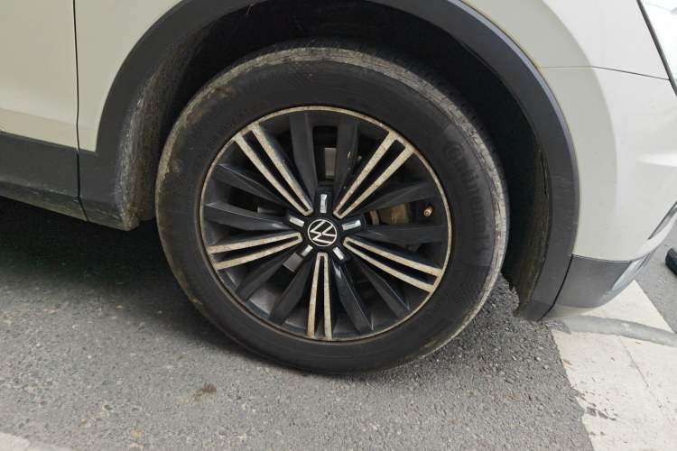 Used Volkswagen Tiguan L 2021 330TSI Automatic Two-Wheel Drive Smart Edition
