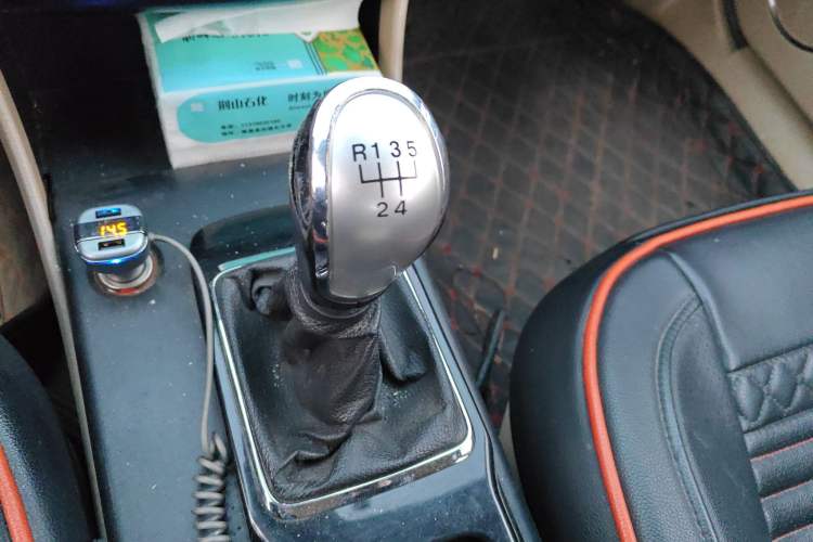 Used Bestune B50 2013 1.6L manual Comfort trim level