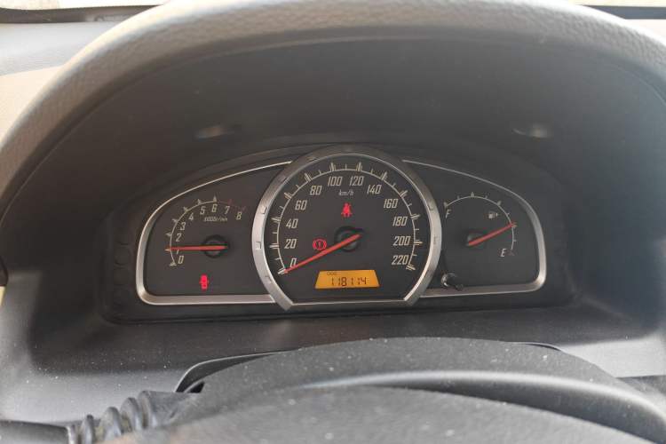 Used Baojun 630 2011 1.5L manual Elite version
