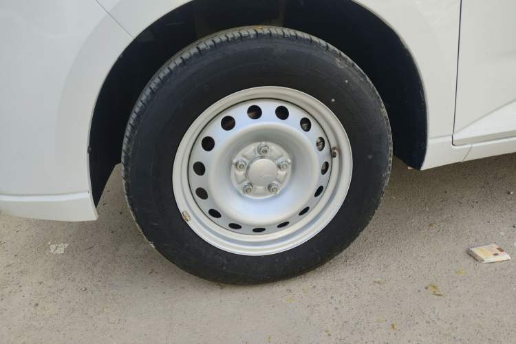 Used Wuling Hongguang PLUS 2020 1.5L Manual Standard Edition 5 Seats
