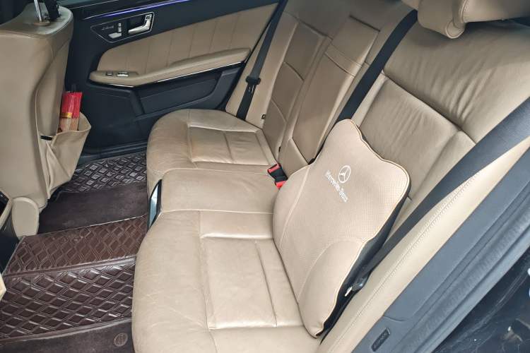 Used Mercedes-Benz E-Class 2010 E 300 L Fashion Model