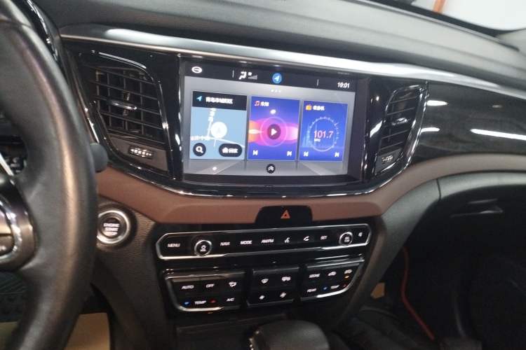 Used GAC Trumpchi GS8 2017 320T Two-Wheel Drive Luxury Smart Connectivity Version (7 Seats)