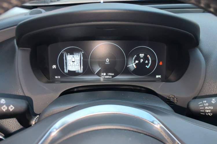 Used Jaguar XEL 2018 2.0T 200 PS Premium Edition Instrument Cluster