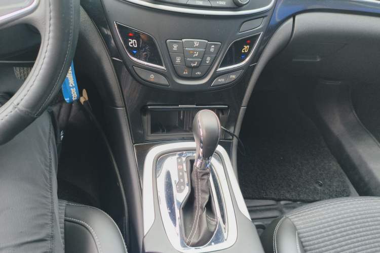 Used Buick Regal 2015 1.6T Leading Technology Model Gear Lever