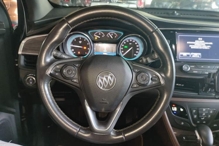 Used Buick Envision 2017 28T Four-Wheel Drive Elite Model Steering Wheel