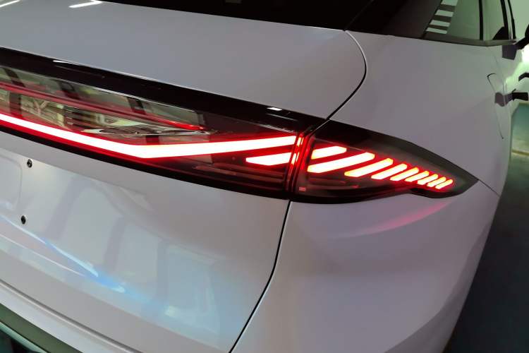 Used Geely Galaxy L6 2024 125km PLUS Dragon Edition