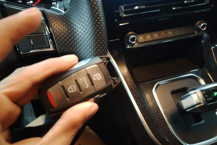 Used Haval M6 2023 PLUS 1.5T DCT Elite Smart Connectivity Model
