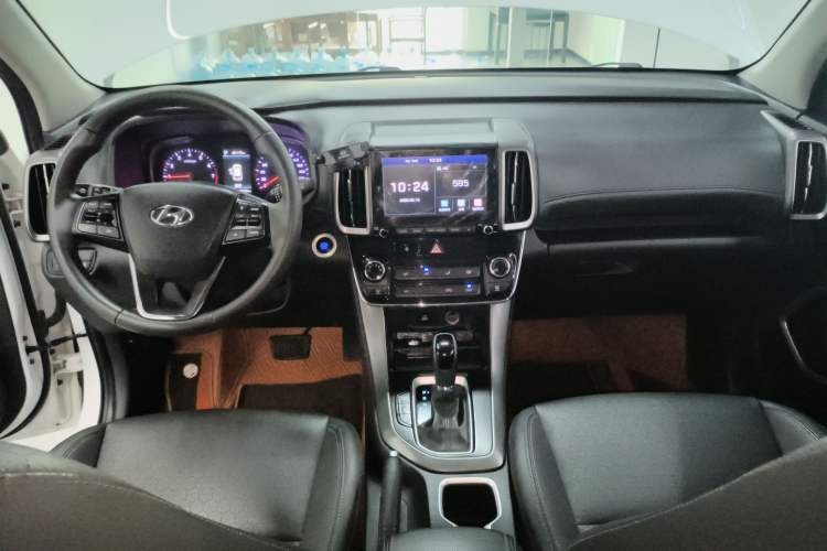 Used Hyundai ix35 2018 2.0L Automatic 2WD Zhiyong·Changxiang Edition Audio And AC Panel