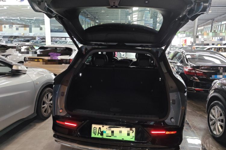 Used Zeekr 7X 2025 100kWh Long-Range All-Wheel Drive Intelligent Driving Version Trunk