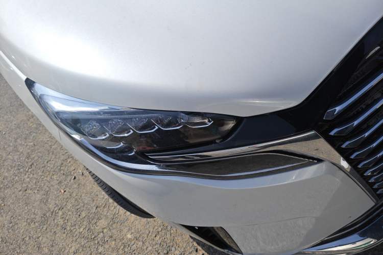 Used Buick GL8 2023 ES Lu Zun Comfort Model Right Front Headlight