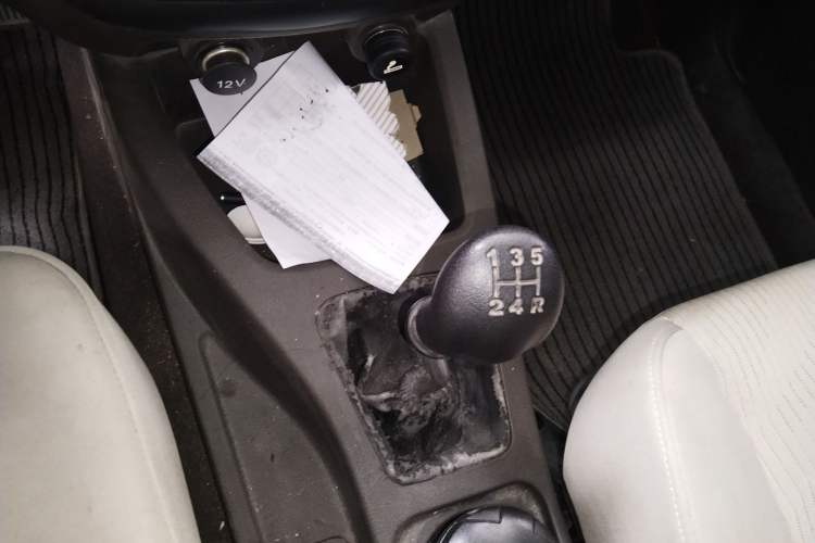 Used Wuling Rongguang V 2018 1.5L Standard Version
