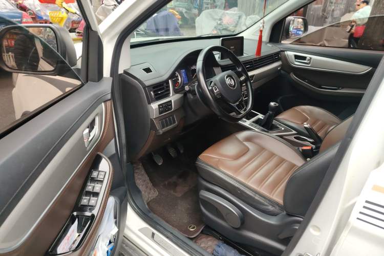 Used FORTHING Joyear X6 2017 Jingxiang Series 1.5T CVT Luxury Model
