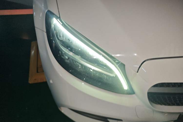 Used Mercedes-Benz C-Class 2021 C 200 L Fashion Edition Sport Version Right Front Headlight