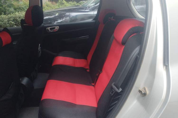 Used Peugeot 307 2010 Hatchback 1.6L Automatic Comfort Edition