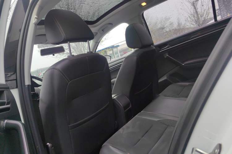 Used Volkswagen C-TREK 2018 230TSI DSG Luxury Version Left Rear Seat