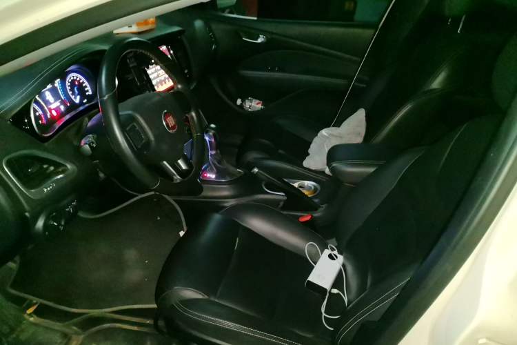 Used Fiat Ottimo 2014 1.4T Automatic Comfort Edition Left Front Seat