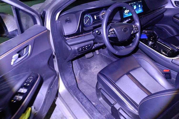 Used AION S 2023 Xuan 580 55.2 kWh Lithium Iron Phosphate Driver Seat