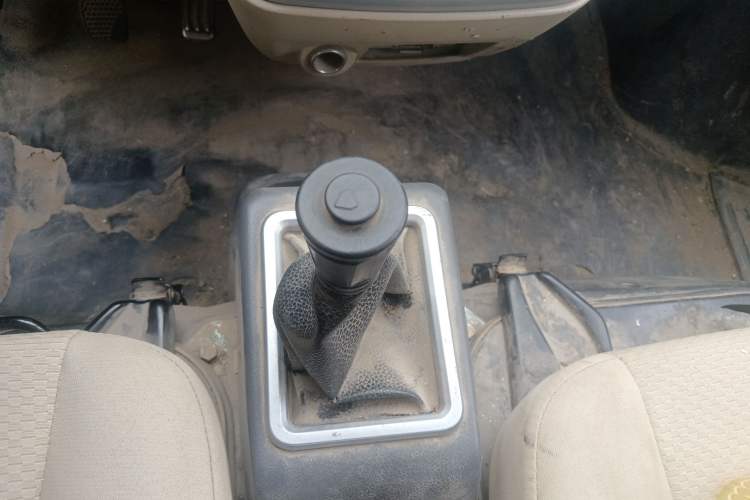 Used Nlmmotor Qiteng M70 2014 1.2L Entry-Level LJ469Q-AE2 Gear Lever