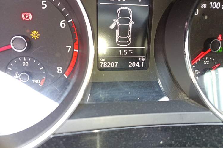 Used Volkswagen Sagitar 2017 230TSI Automatic Luxury Edition