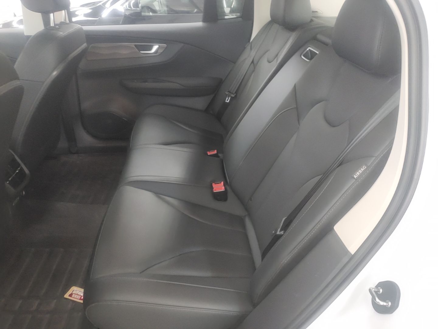 Hongqi E-QM5 2024 450km Range Commuter Version — снимка 20
