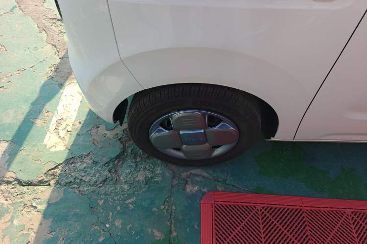 Used Geely Galaxy Panda 2024 Panda Mini 200km Endurance Bear
