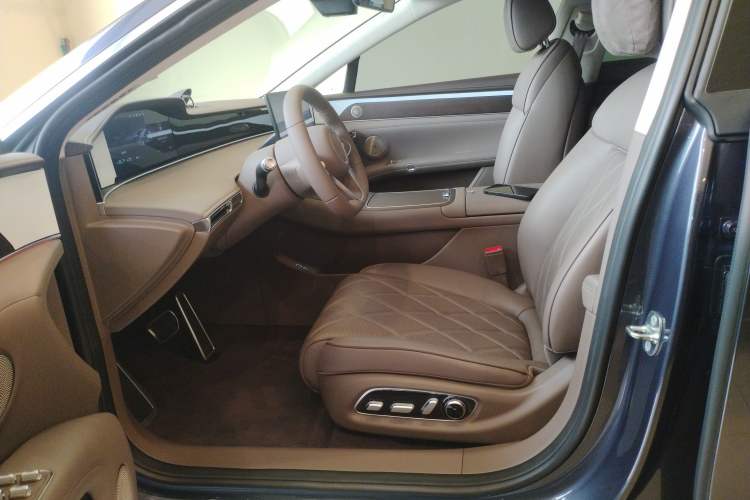 Used Hima Stelato S9 2025 Extended-Range Ultra Left Front Seat