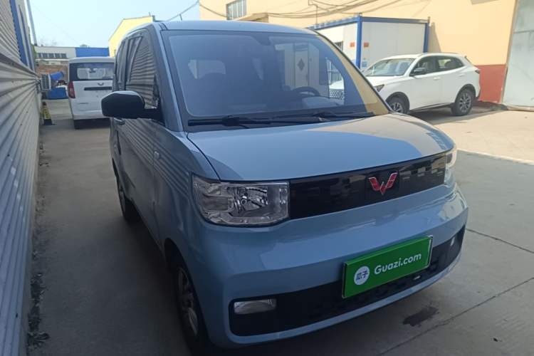 Used Wuling Hongguang MINIEV 2020 Enjoyment Model Lithium Iron Phosphate Front Right 45 Deg