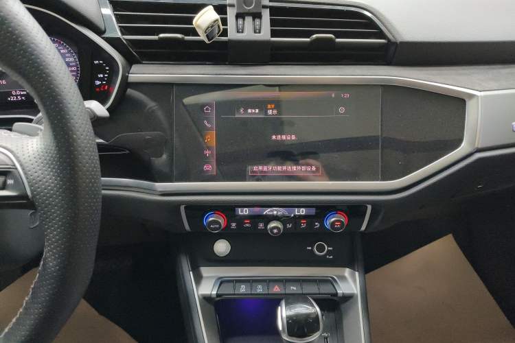 Used Audi Q3 2019 40 TFSI Fashion Dynamic Model
