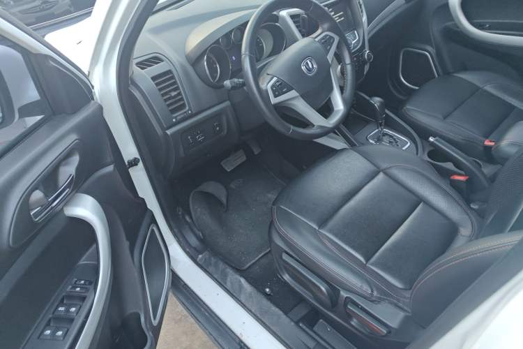 Used Changan CS35 2016 1.6L Automatic Luxury Model China V Standard
