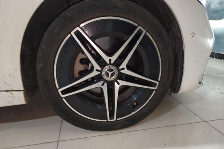 Used Mercedes-Benz C-Class 2024 Facelift C 260 L Night Edition Sport Version
